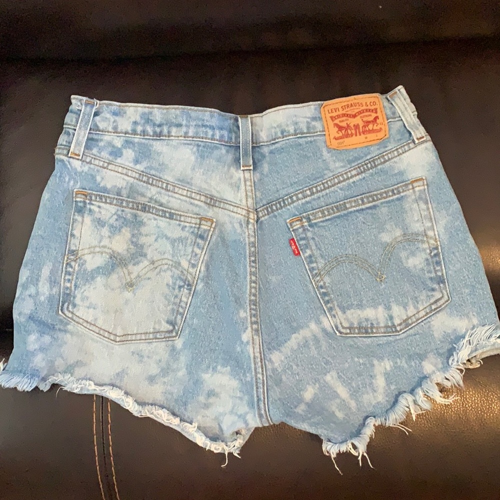Levi’s 501 High Rise bleached denim shorts